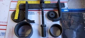 OTC 6575-1 Hub Grappler TRUCK HUB PULLER TOOL 4X4 HEAVY DUTY 3" TO 5" MADE IN US - Picture 1 of 10