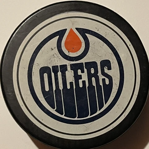 Edmonton Oilers NHL Vintage Official Large Logo Puck Gretzky Messier Fuhr Coffey Cover
