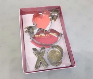 ¡NUEVO! Juego de 4 cortadores de galletas de metal MERI MERI - Corazones San Valentín - Imagen 1 de 9