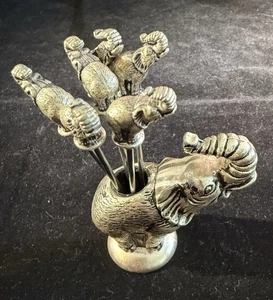 Vintage Spanien Zinn Elefant Cocktail Halter & Plektren 3 1/2" - Bild 1 von 12