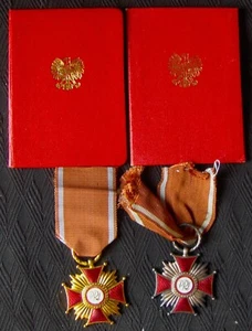Poland, Golden & Silver Merit Cross awarded to Czarnecki Roman in 1975 & 1984. - Picture 1 of 4