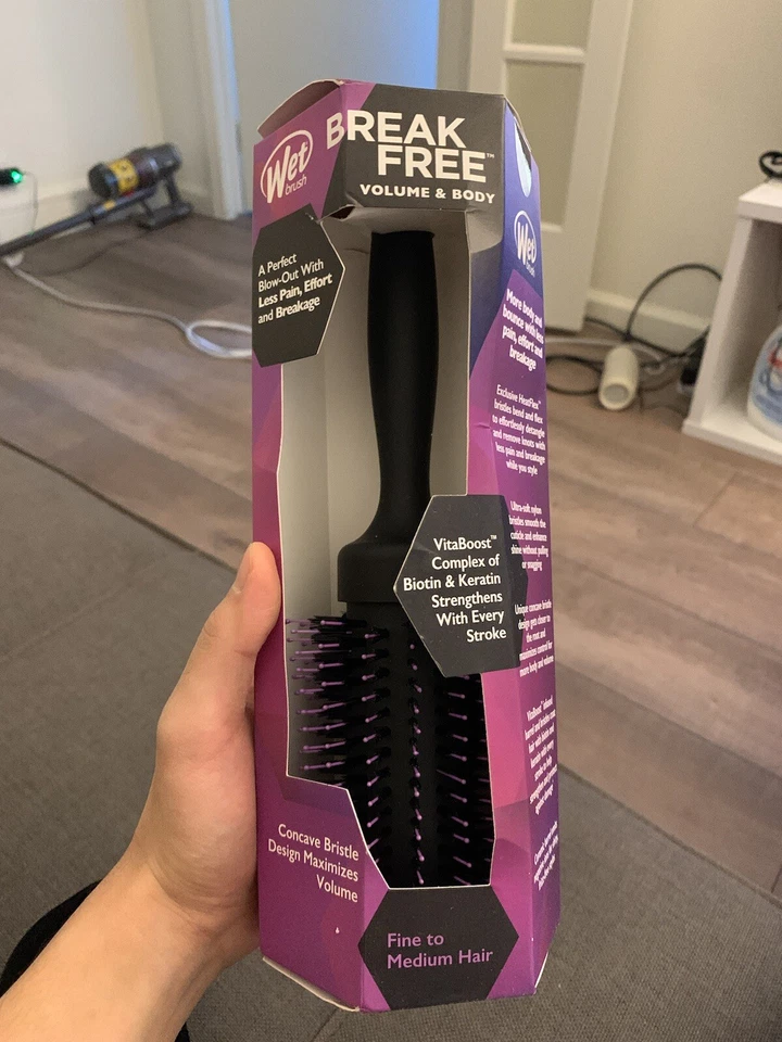 Round Brush - Image 1 of 1