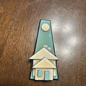 Lucinda House Pin: "It's a Tall Order" Teal And Cream Moon - Picture 1 of 11