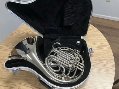 Cuerno francés profesional doble Holton Farkas H379 listo para tocar Foto 1 de 4