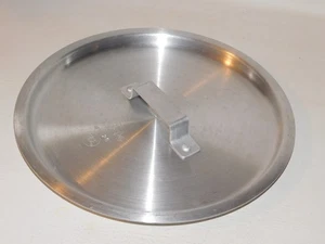 Cubierta de olla de aluminio Update International APTC-20 12-5/8" para 20 y 24 cuartos de galón - Imagen 1 de 6