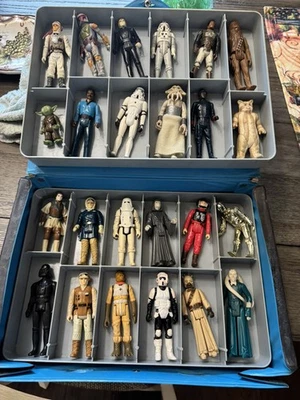 Vintage Kenner Star Wars Vinyl Carrying Case & 24 Star Wars Figures - Image 1 of 4