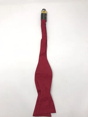 Gravata borboleta vermelha soid Condessa Mara nova com etiquetas - Imagem 1 de 4