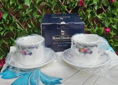 Vintage BNIB Royal Doultons Autumn's Glory 2x Teacup And Saucers Set 1991 - Image 1 of 4