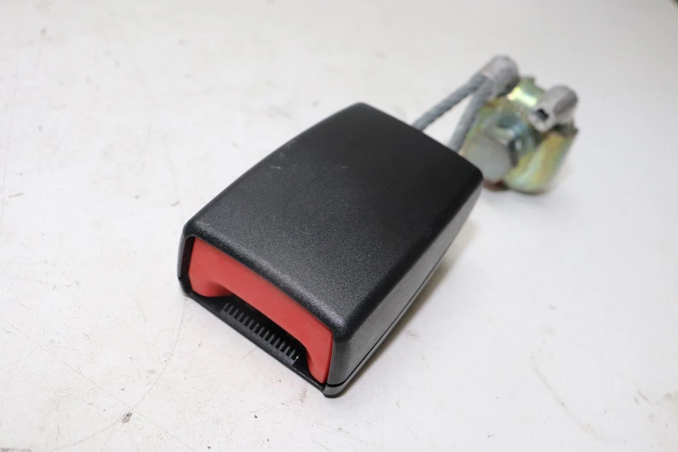 Bentley Continental GT Coupe 2005 Rear Seatbelt Buckle LHS 3W0857739 J196 - Image 1 of 1