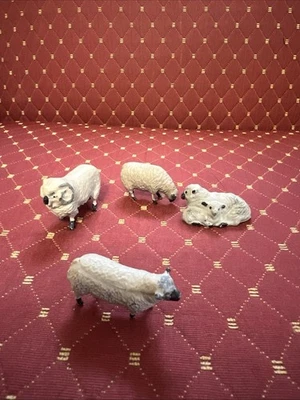 Lote de 4/5 Gran Bretaña Granja Plomo Pintado Pastoreo Ovejas Foto 1 de 4