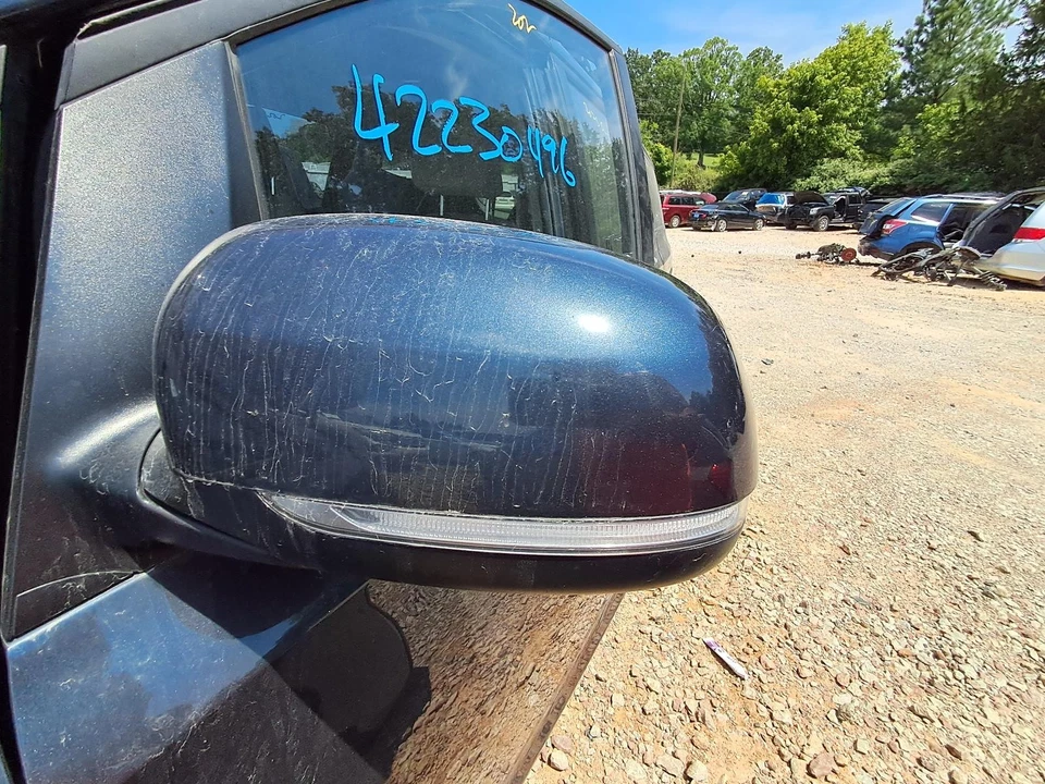 Espelho de porta esquerda usado serve: 2016 Kia Sedona Power lâmpada repetidor lateral molde preto - Imagem 1 de 4