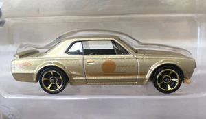 2022 Hot Wheels FAO Schwartz DORADO paquete múltiple NISSAN Skyline H/T 2000 GT-X 1/64 - Imagen 1 de 2