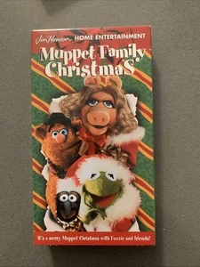 A Muppet Family Christmas (VHS, 1998) Muppets, Sesame Street, Fraggle Rock. - Picture 1 of 4