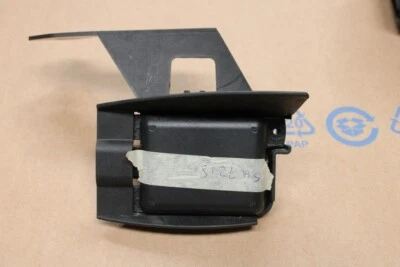 VW Golf Sportsvan AM1 ASSISTENTE ANGOLARE Cambio A Sinistra Supporto 5Q0907685 - Immagine 1 di 3