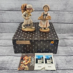 ANRI FERRANDIZ Italy Carved Wood Figurine Baker Couple LE 13/1500 Matched - Picture 1 of 9