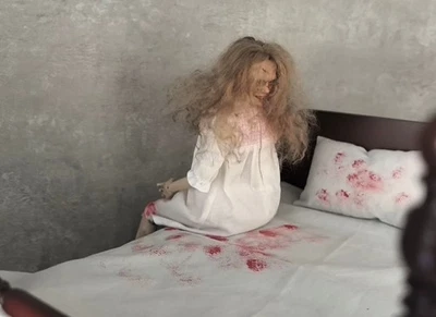 Raro Rainman Studio El Exorcista Regan Teresa MacNeil Un Juego Completo Con Una Cama Foto 1 de 3