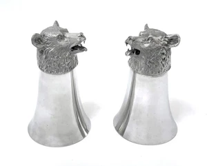 PAR DE TAZAS ESTRIBO CABEZA DE OSO DE PELTRE DE COLECCIÓN CAZA DE ANIMALES JIGGER BARWARE - Imagen 1 de 15