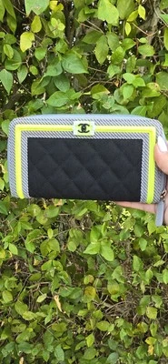 Cartera Chanel Lona Acolchada Grande Fluo Boy Cremallera Alrededor EDICIÓN LIMITADA  Foto 1 de 4