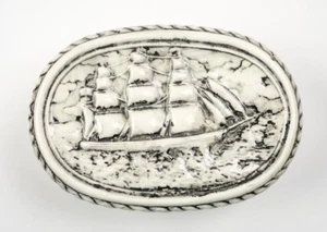 Vintage 1982 Hershey Molds Sailing Ship Ivory Black Ceramic Trinket Jewelry Box - Picture 1 of 7