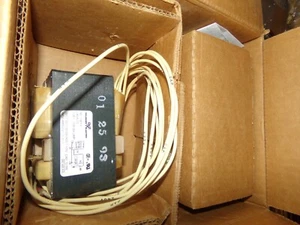 Valmont Electric 17V6119 For 1-100W S54 Lamp Ballast Transformer New Old Stock - Picture 1 of 3