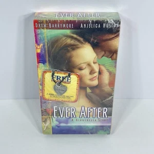 Ever After A Cinderella Story VHS Movie With Collectible Pendant New Sealed - Foto 1 di 4