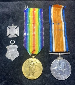 Australia 4 X WWI Medals LIEUT. A. J. DUNN. & Weedon School 1902-03 In Silver - Bild 1 von 11