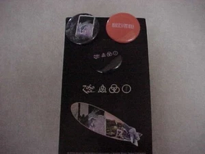 Led Zeppelin PROMO ONLY - 3 button pack (Zoso (IV) & Houses) - Picture 1 of 2