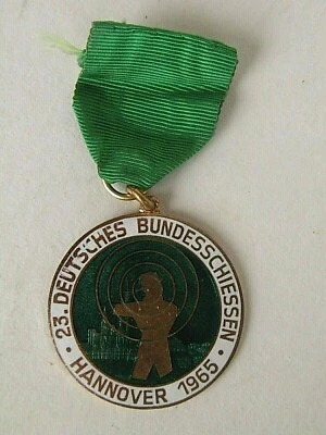 Abzeichen Medaille 1965 Hannover MEISTER 23. Deutsches Bundesschiessen  - Bild 1 von 3