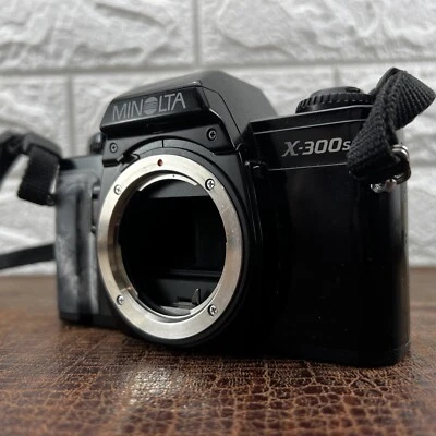 Minolta x-300s 35mm SLR Camera Body PARTS Has No Battery Cover Cannot Confirm - Image 1 of 4