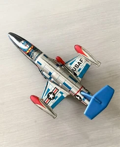 VECCHIO AEREO GIOCATTOLO IN LATTA VINTAGE - Foto 1 di 2