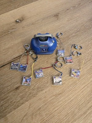 Y2K Novelty HIT CLIPS Boom Box Player & 8 Music “clips”Cartridges Tested/works! - Image 1 of 4