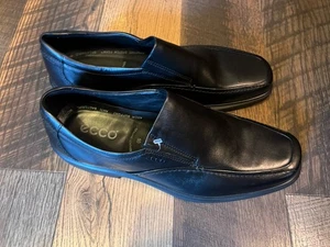 Nuevo DELANTAL ECCO HELISINKI PUNTERA HOMBRE SIN CORDONES Talla 16-16.5 EE. UU. / 50 UE. - Imagen 1 de 13