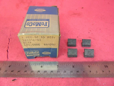 Nuevo de Lote Antiguo Ford Lincoln Mercury Radiador Parrilla Clips Retenedores Ltd XL Torino Foto 1 de 4