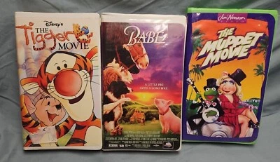 THREE VHS THE TIGGER MOVIE, BABE, THE MUPPET MOVIE - Image 1 of 4