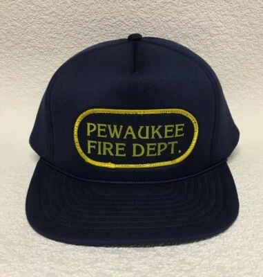 Departamento de Bomberos de PEWAUKEE DE COLECCIÓN. Gorra de camionero con parche forrada de espuma completa Snapback Foto 1 de 4