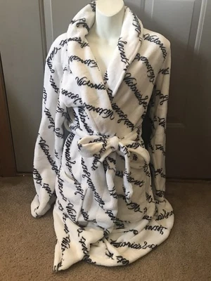 Victoria's Secret женщины XS/S короткий плюшевый халат белый черный подпись VS логотип новый с Ярлыками - Изображение 1 из 4