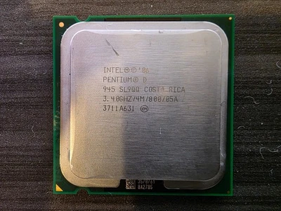 Intel Pentium D 945 SL9QQ 3.4GHz LGA 775 Dual Core CPU - Image 1 of 2