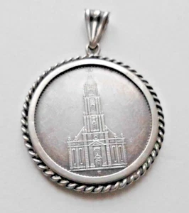 DR Münzschmuck, 5 Mark Garnisonkirche m. Öse u. Anhänger, Schützenkette #AG091 - Bild 1 von 2