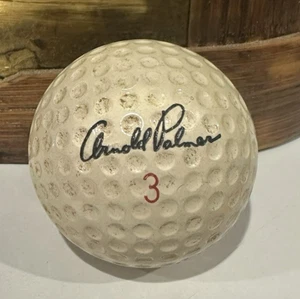 ARNOLD PALMER SIGNATURE LOGO GOLFBALL LIQUID CENTER UM 1963 #3 (183) - Bild 1 von 3