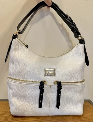 GRAN BOLSO DE HOMBRO DOONEY & BOURKE DE COLECCIÓN CUERO GRANULADO BLANCO CON RIBETE NEGRO RARO Foto 1 de 4