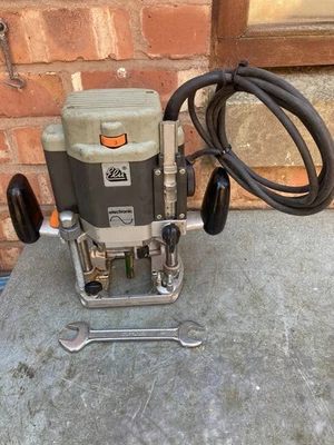 Elu MOF177E Professional 1/2” Router suit Kitchen Fitter  - Image 1 of 3