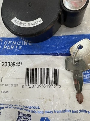 Nueva tapa de bloqueo de llenado de tanque de combustible GM 23389451 para Sierra Silverado 2019-2023 W Foto 1 de 3