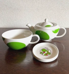 NINTENDO TOKYO Juego Limitado Tetera y Taza Yoshi's Egg Super Mario NUEVO de JAPÓN - Imagen 1 de 7