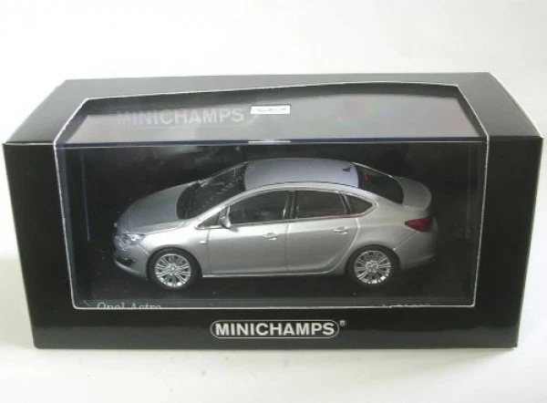 Vauxhall Astra (Argon Silver) 2012 - Image 1 of 1