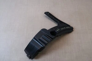 VOLVO XC90 MK1 2010 STOßSTANGE HALTER HALTER FAHRERSEITE HINTEN 30698136 - Bild 1 von 6