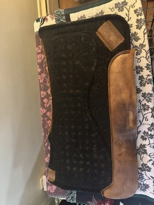 Almohadilla de silla de montar de gel de impacto usada para molduras de cuero de vaca, 29" de largo, 1" de grosor Foto 1 de 4