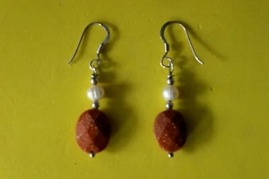 BEAUTIFUL SILVER EARRINGS WITH SUNSTONE & PEARLS 3 GR. 3 CM. LONG + HOOKS - Picture 1 of 4