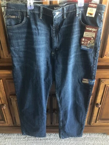 Wrangler Advanced Comfort Jeans Men's 44x30 Cotton Relaxed Fit Dark Wash NWT - Picture 1 of 12
