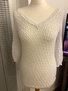 Tu ladies white crochet effect v-neck jumper 3/4 sleeves, size 8, used - Picture 1 of 5