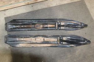 2000 Polaris Rmk 500 Skis Runners Pair Set - Picture 1 of 15